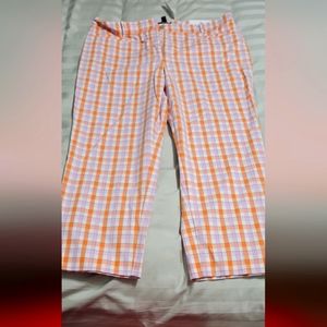 Ann Taylor curvy fit capri